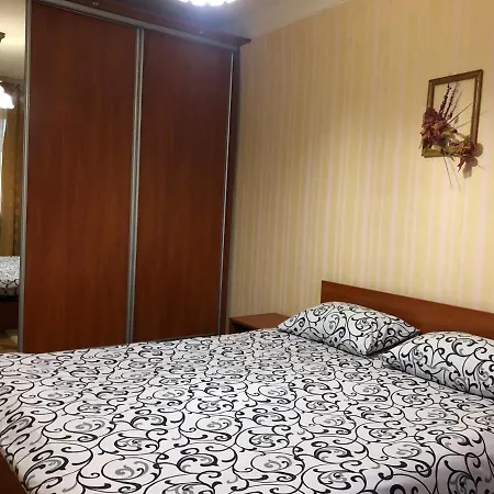 Kyiv Apartment On Peremohy Avenue 16 Daily Rent Exterior photo