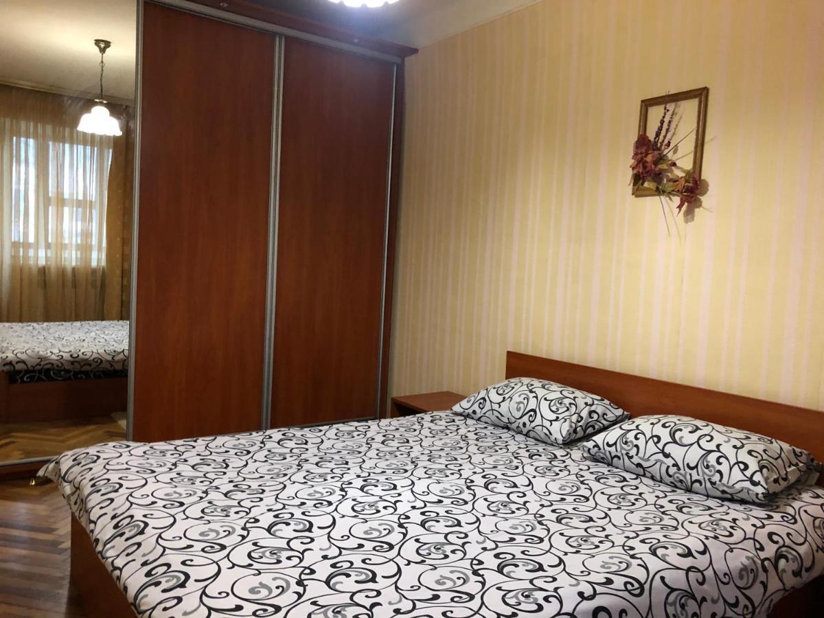Apartment On Peremohy Avenue 16 Daily Rent Kyiv